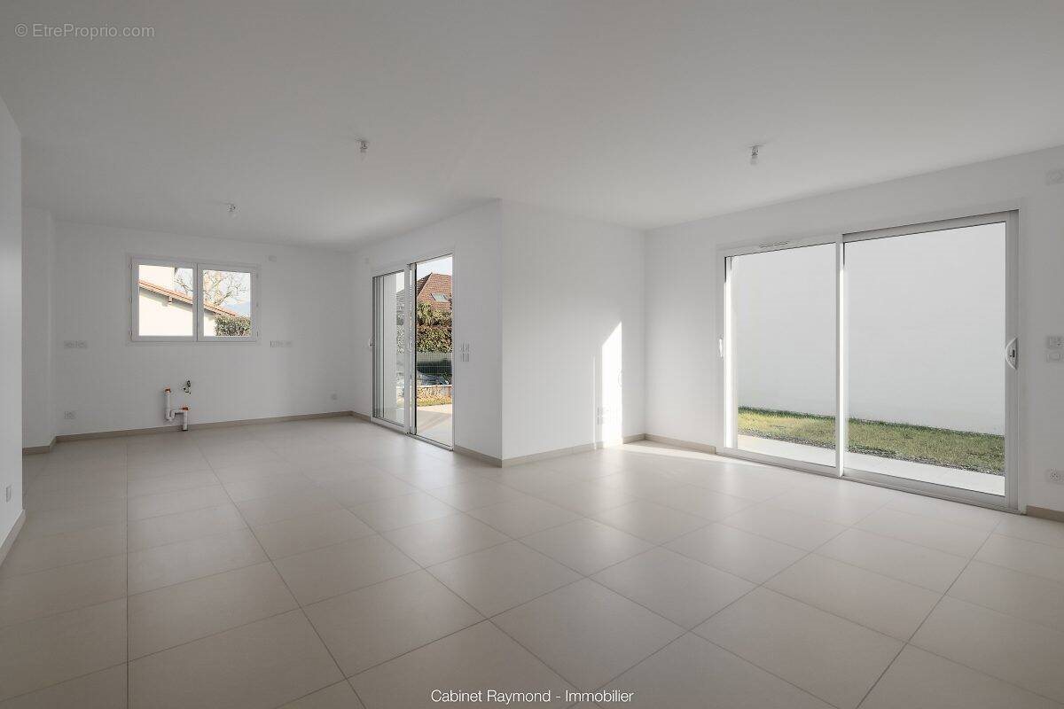 Maison à vendre, 121m², Saint-Ismier