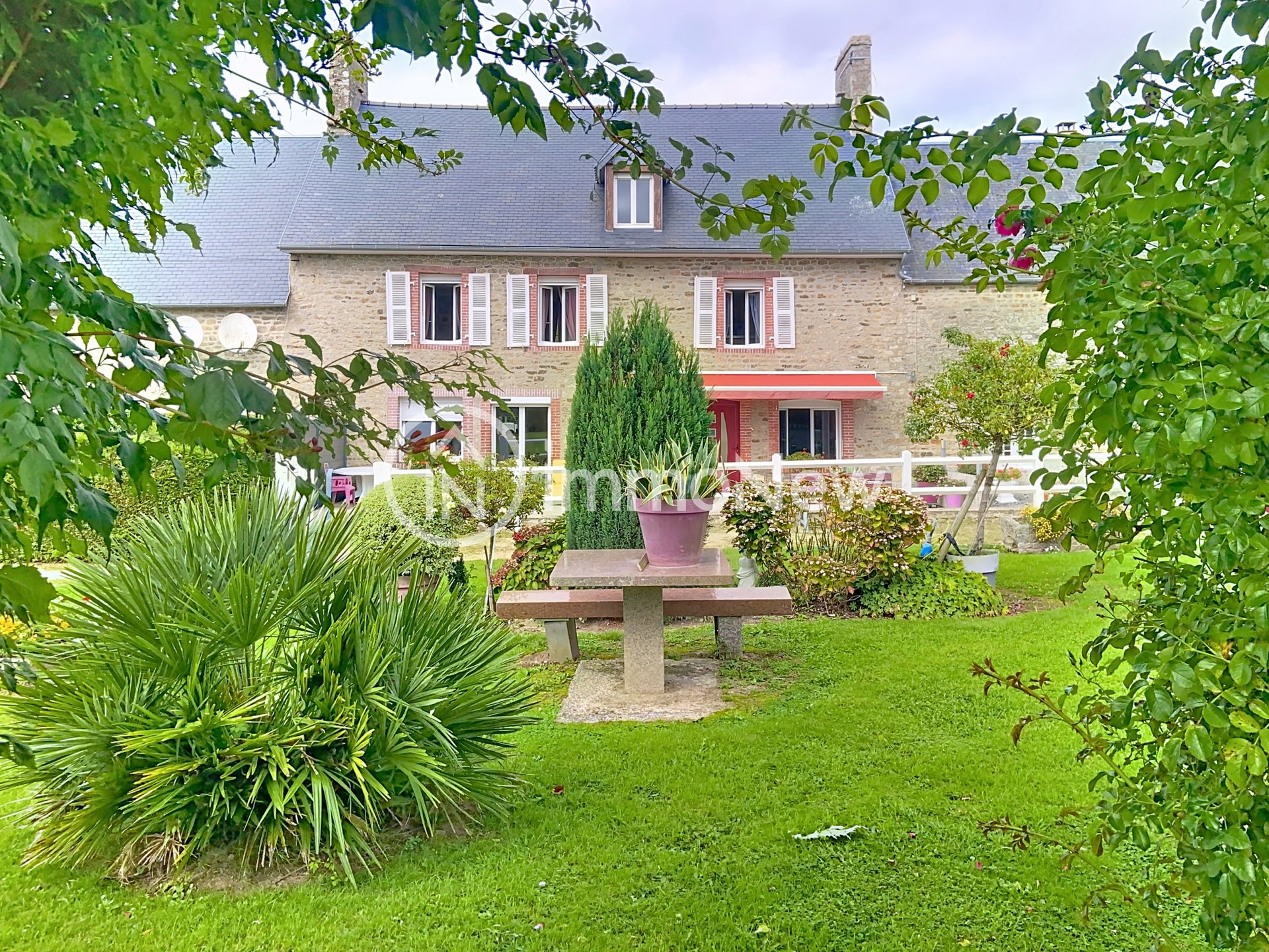 Maison à vendre, 214m², Jullouville