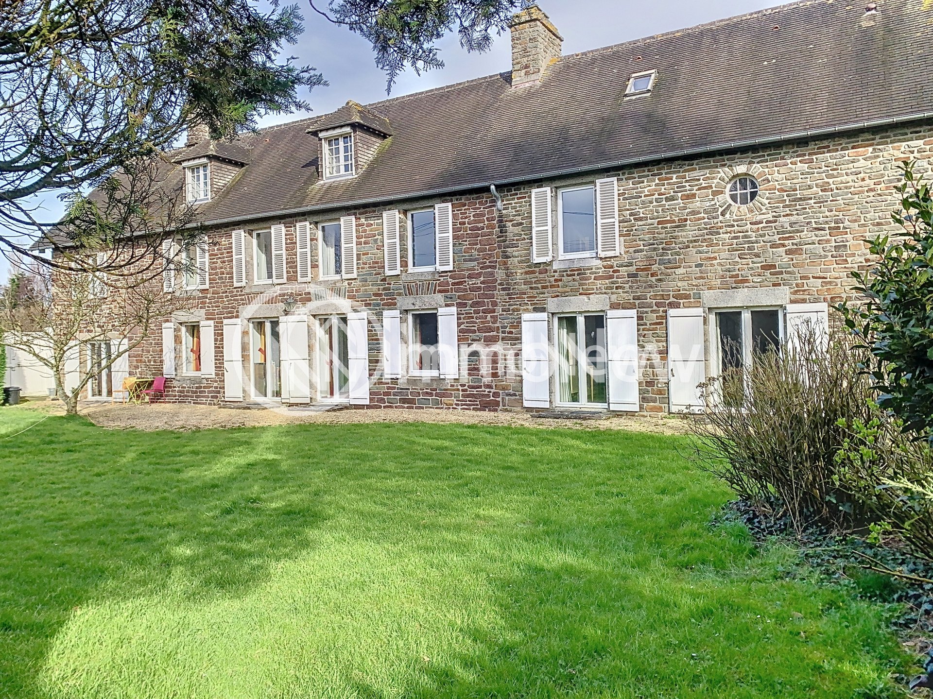Maison à vendre, 298m², Saint-Sauveur-la-Pommeraye