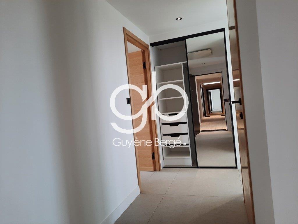 Appartement à vendre, 97m², Castries