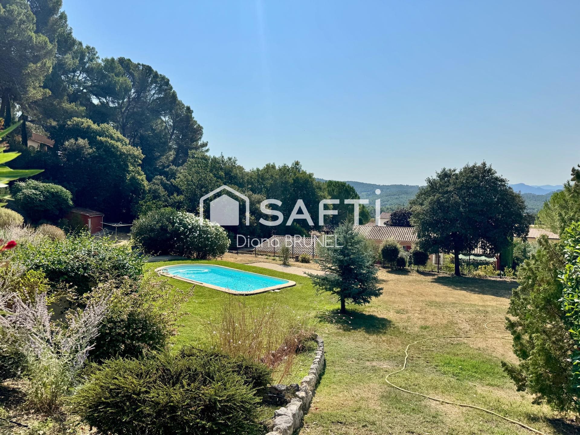 Maison à vendre, 140m², La Bastidonne