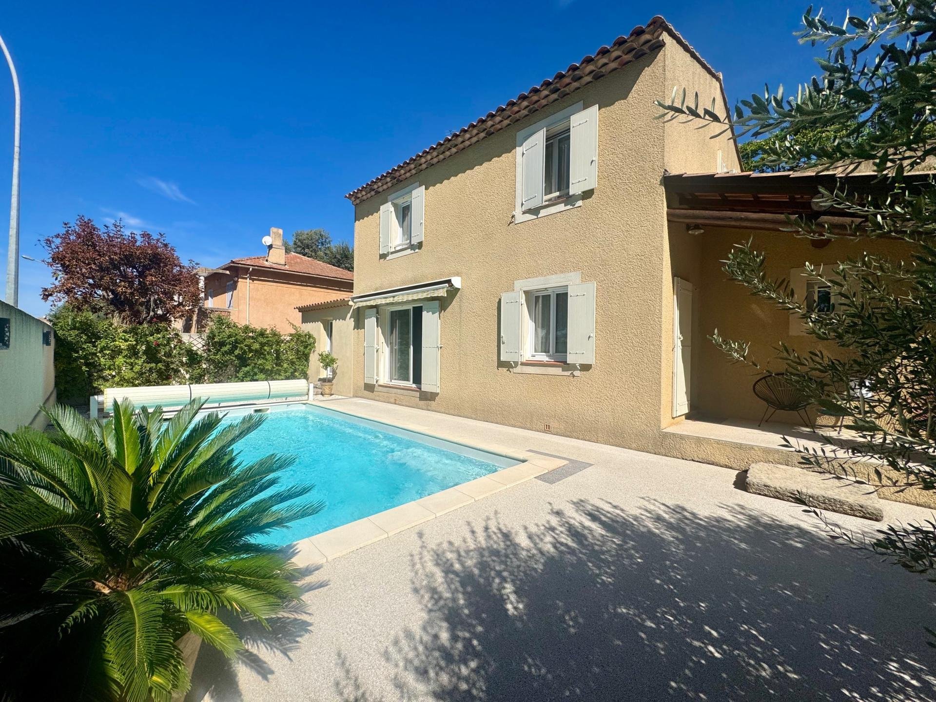 Maison à vendre, 133m², Villelaure