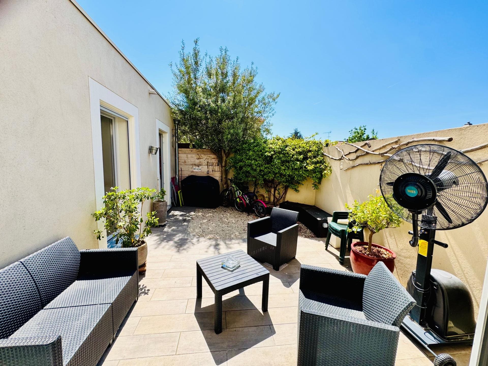 Maison à vendre, 90m², La Tour-d'Aigues