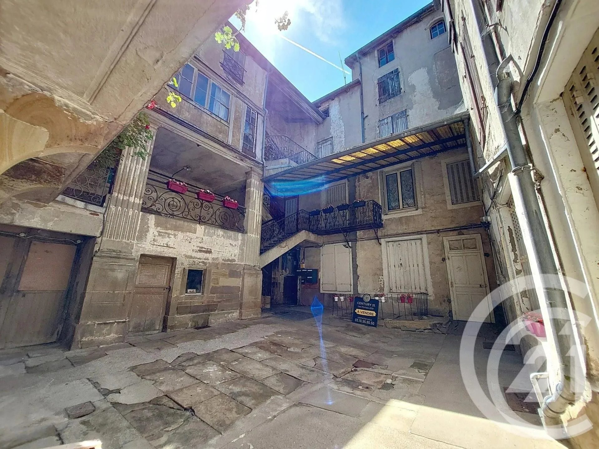 Appartement à vendre, 526m², Mirecourt