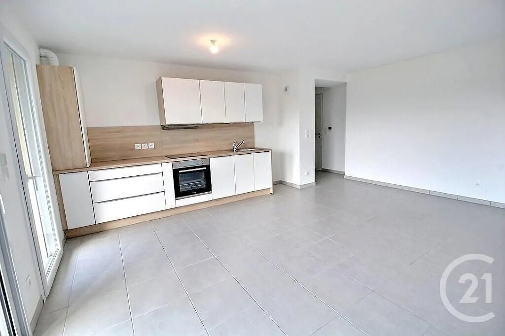 Appartement à louer, 63m², Margencel