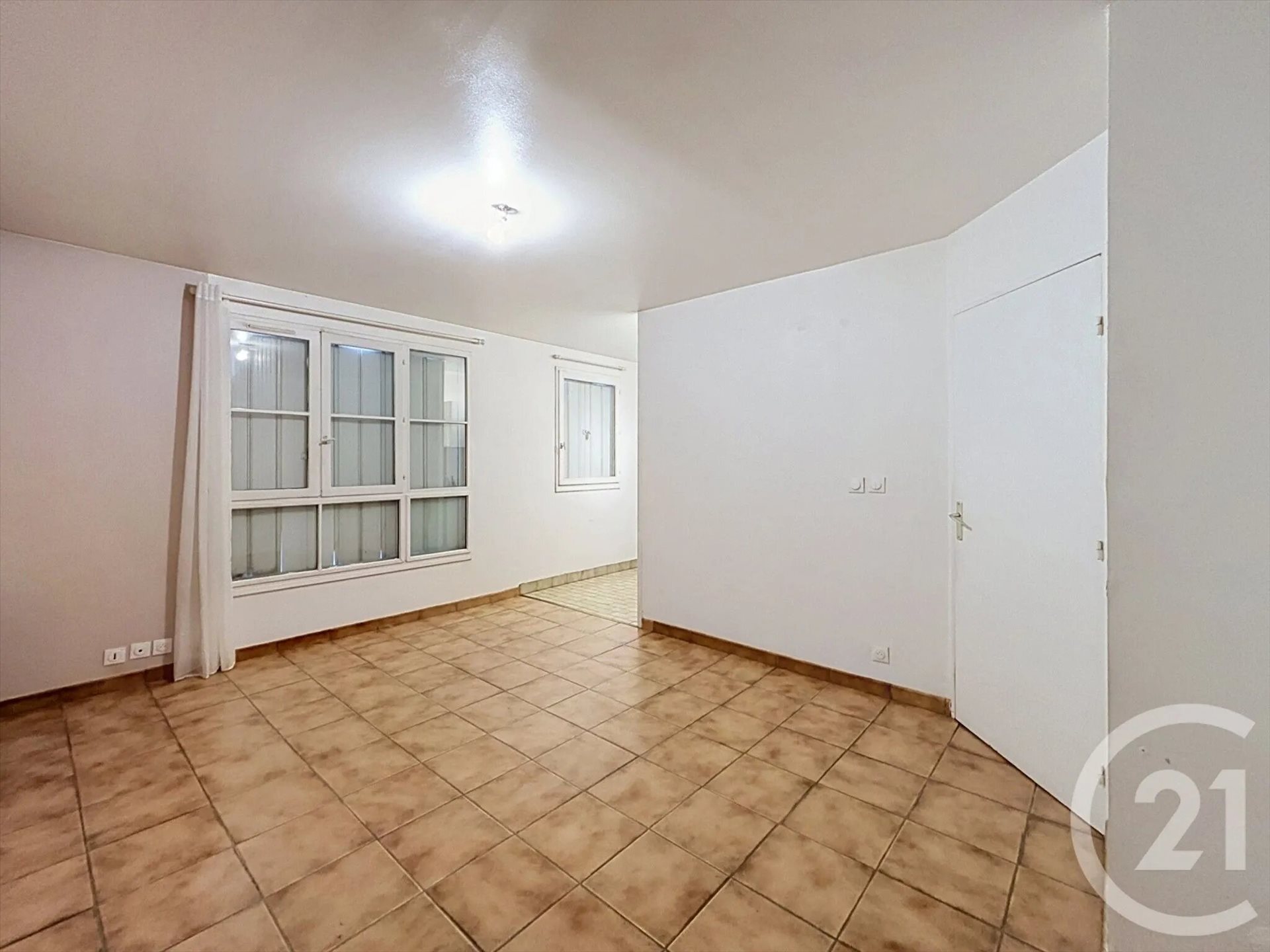 Appartement à louer, 28m², Saint-Fargeau-Ponthierry