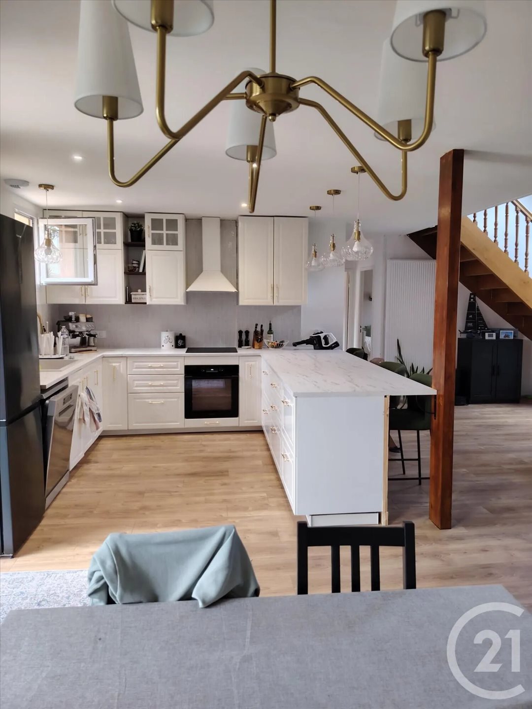 Maison à louer, 140m², Theix