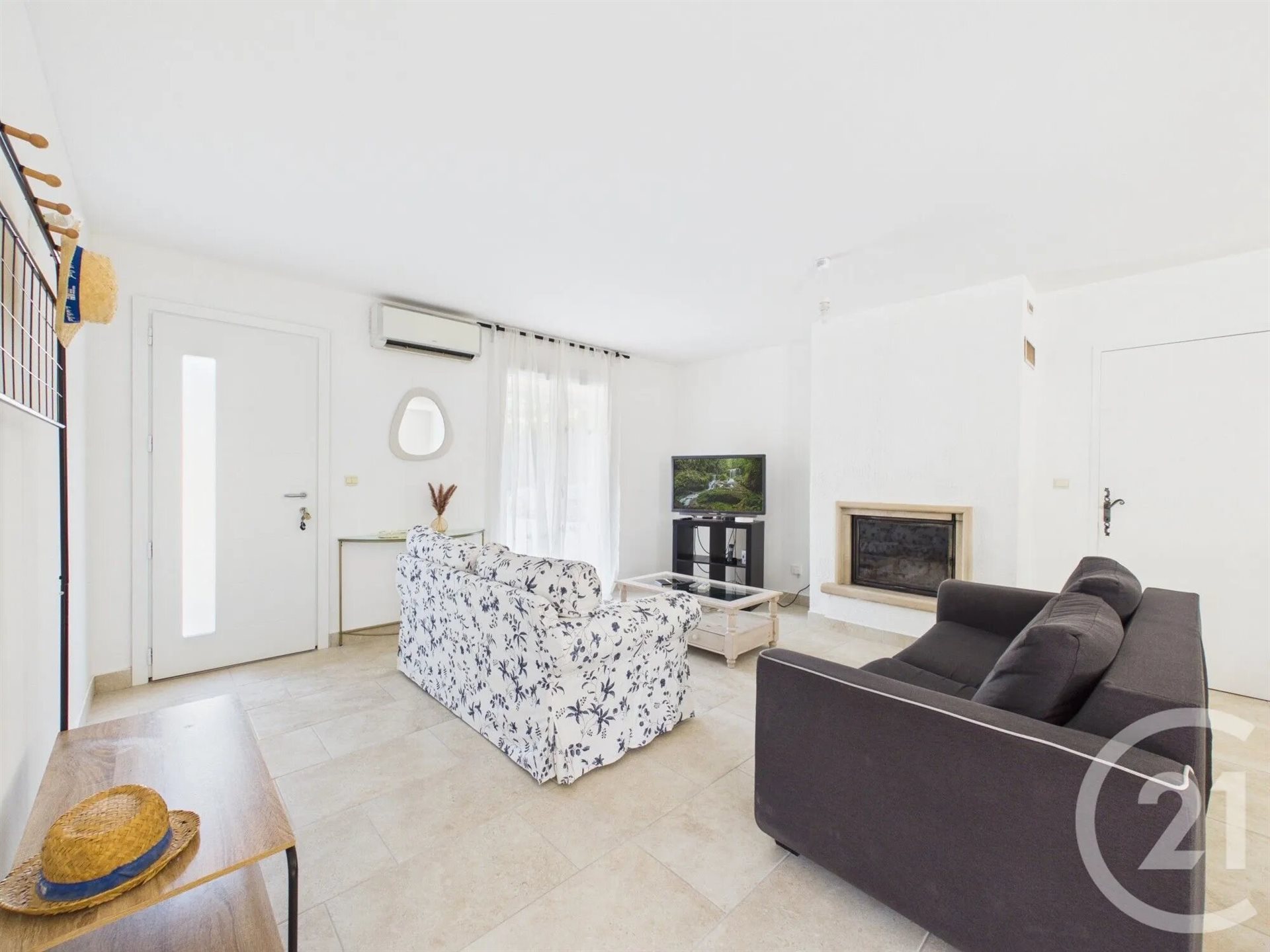 Maison à louer, 86m², Méounes-lès-Montrieux