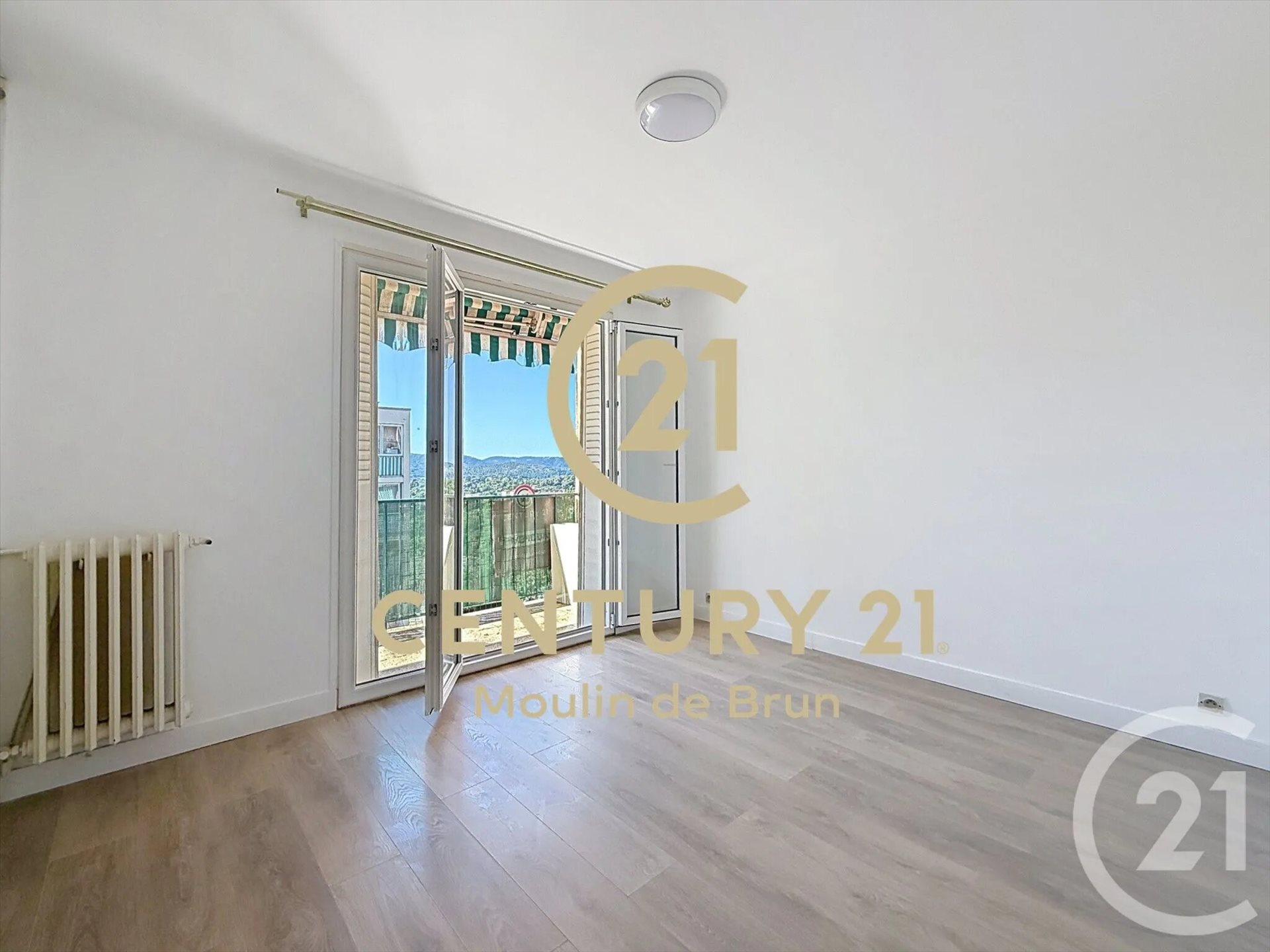 Appartement à louer, 67m², Grasse