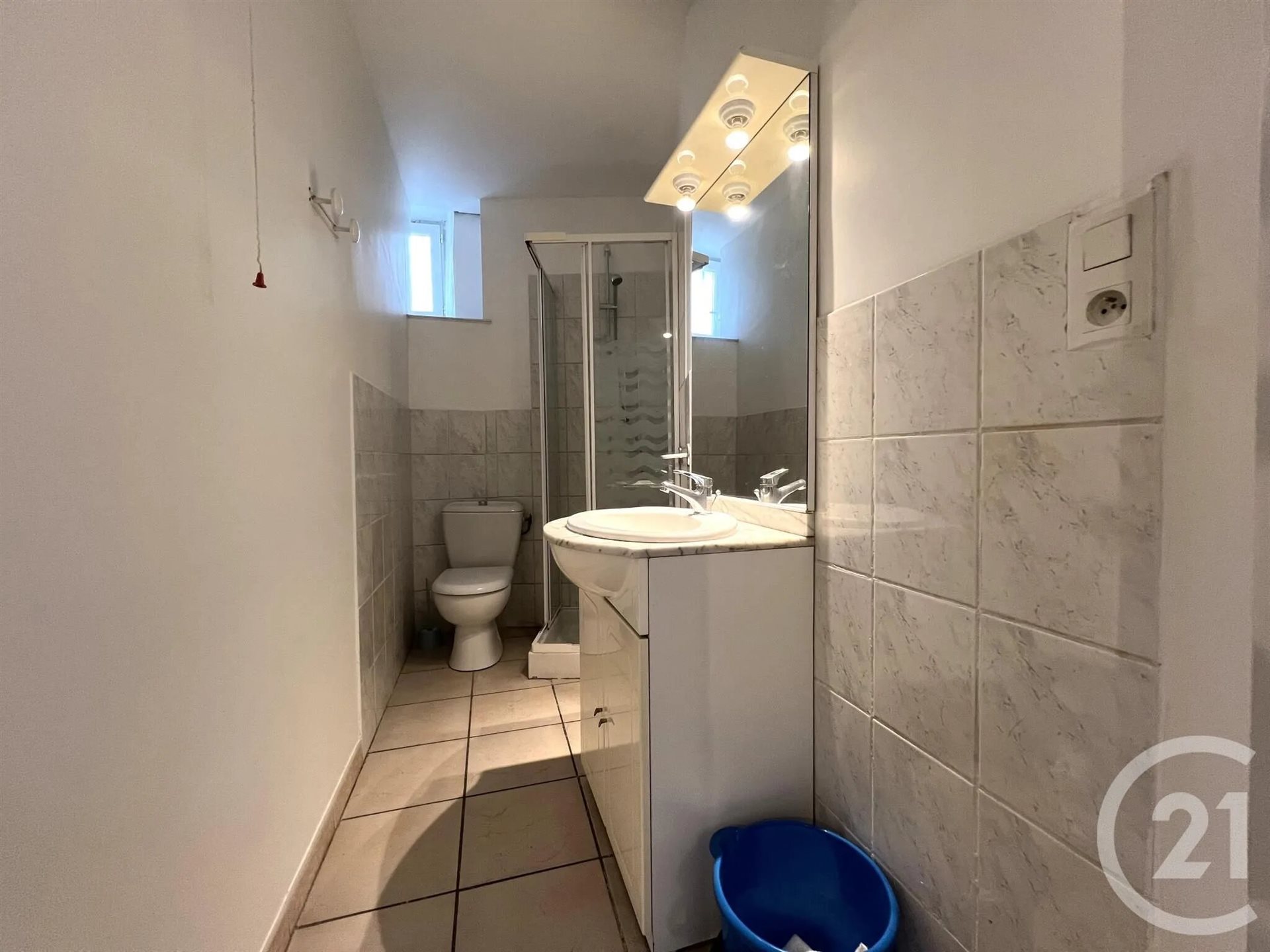 Appartement à louer, 33m², Aubenas