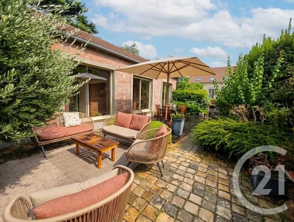 Maison à vendre, 212m², Le Mesnil-le-Roi