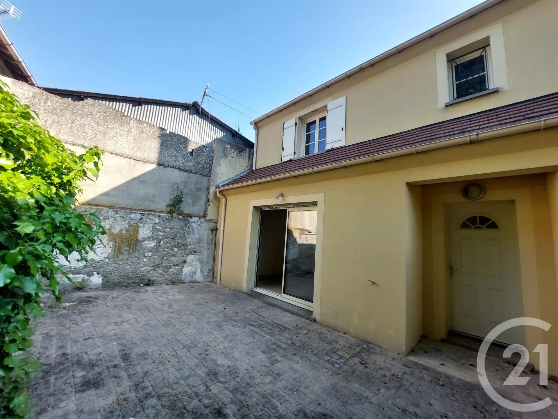 Maison à louer, 77m², Guérard