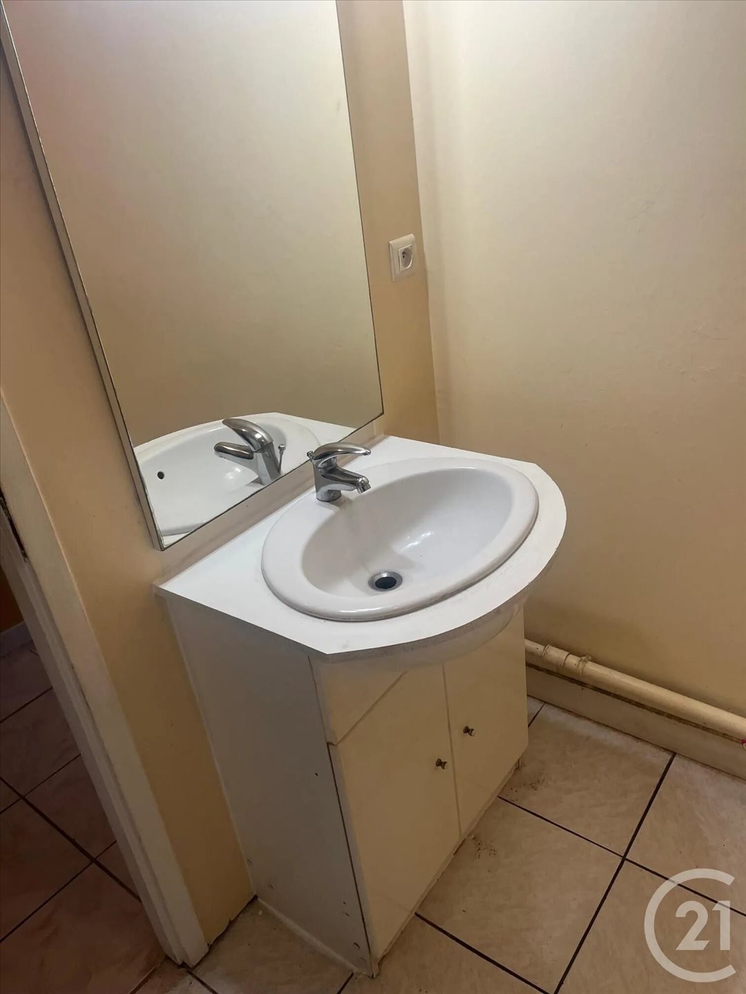 Appartement à louer, 25m², Sommières