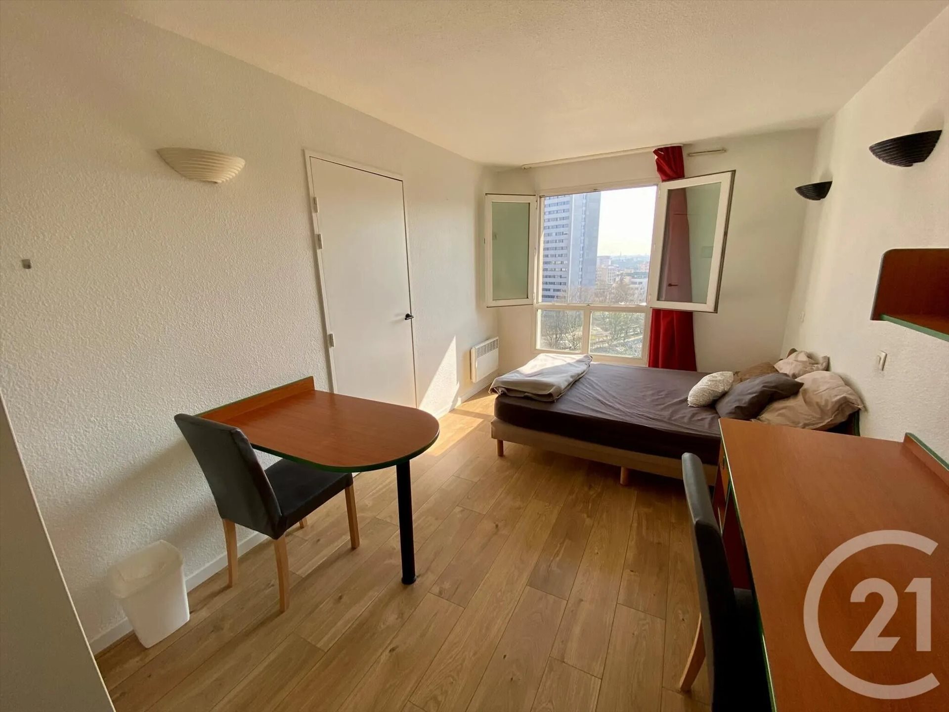 Appartement à louer, 17m², Courbevoie