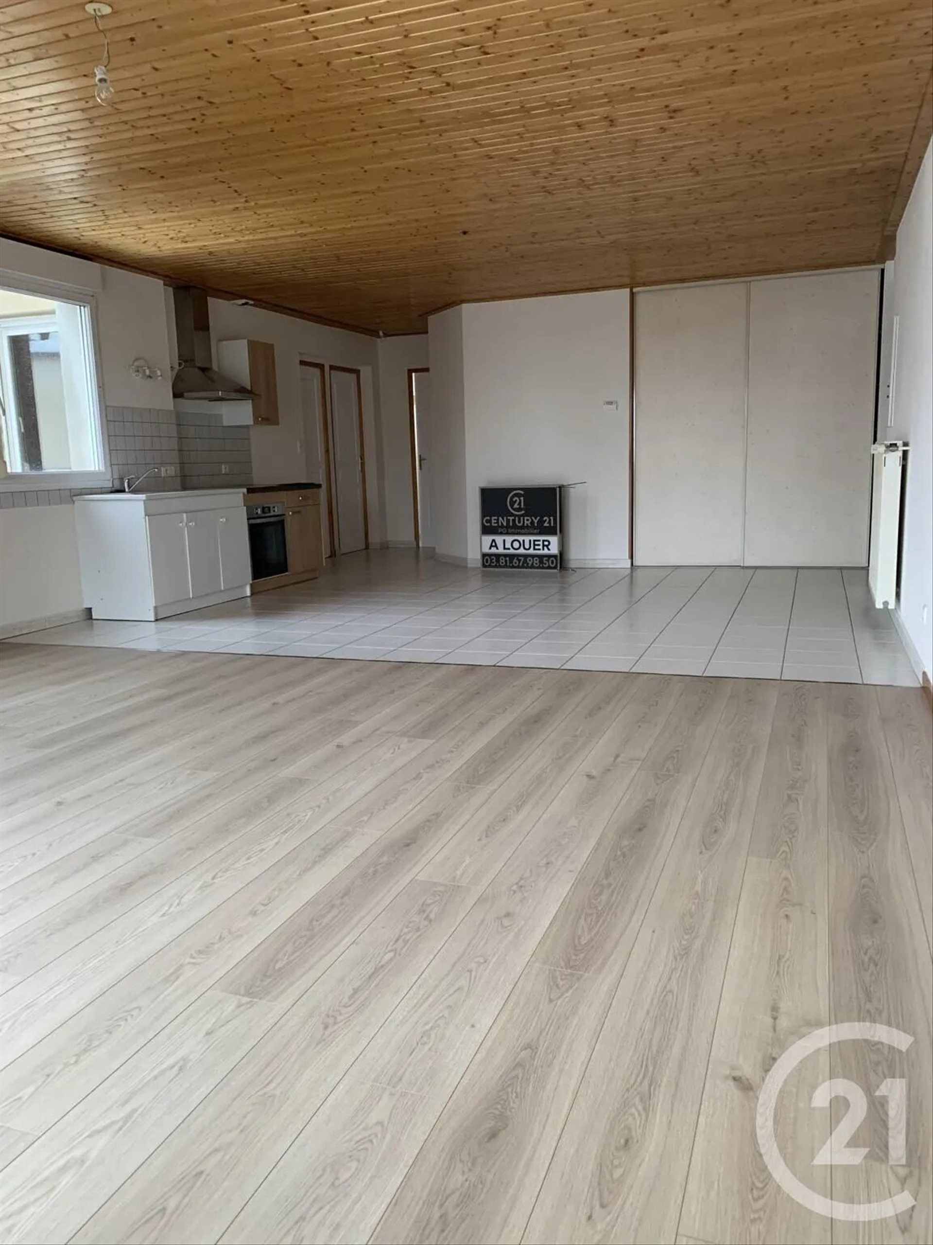 Appartement à louer, 88m², Gilley