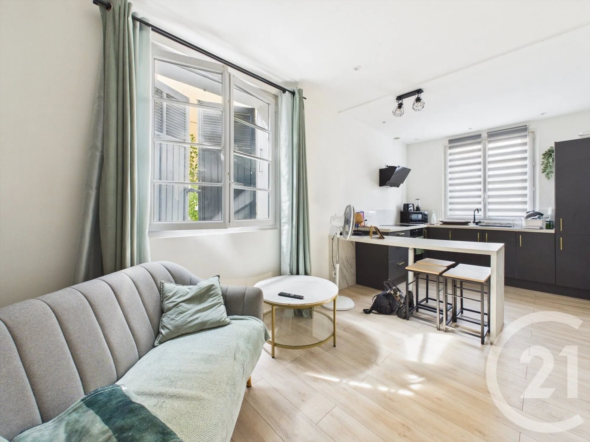 Appartement à louer, 49m², Toulon