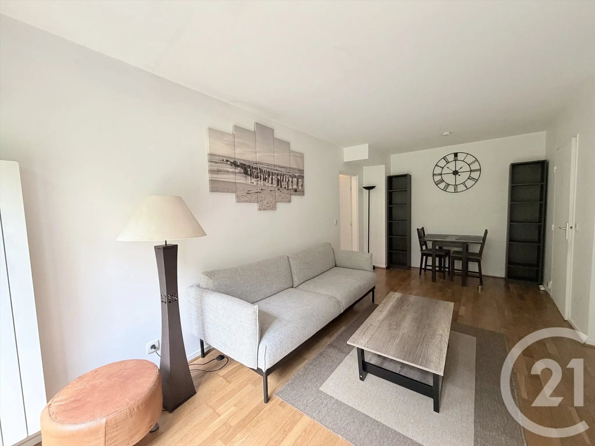 Appartement à louer, 45m², Suresnes