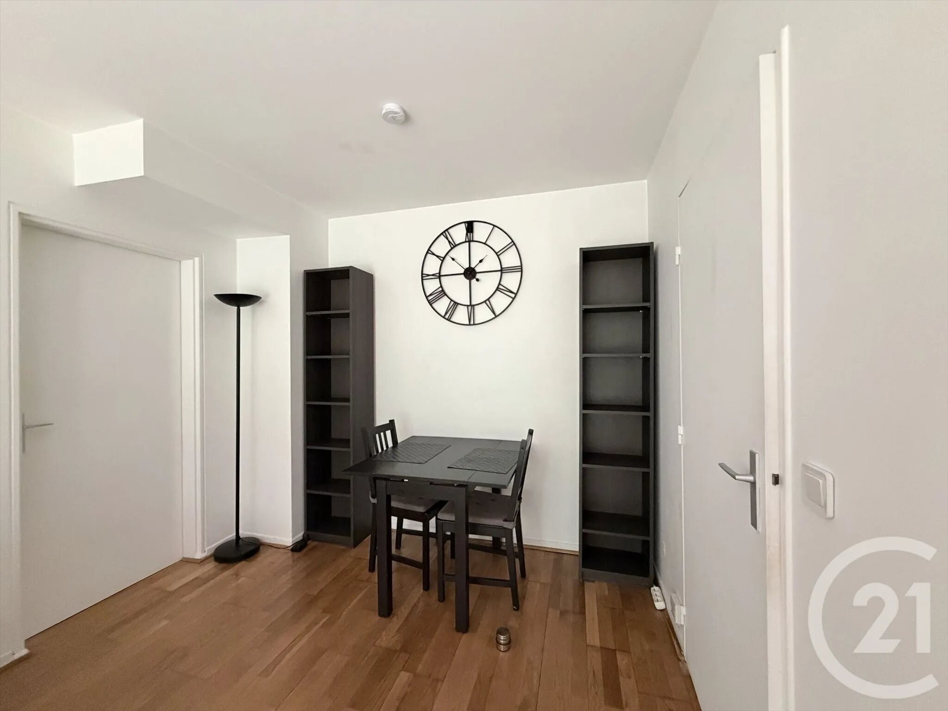 Appartement à louer, 45m², Suresnes