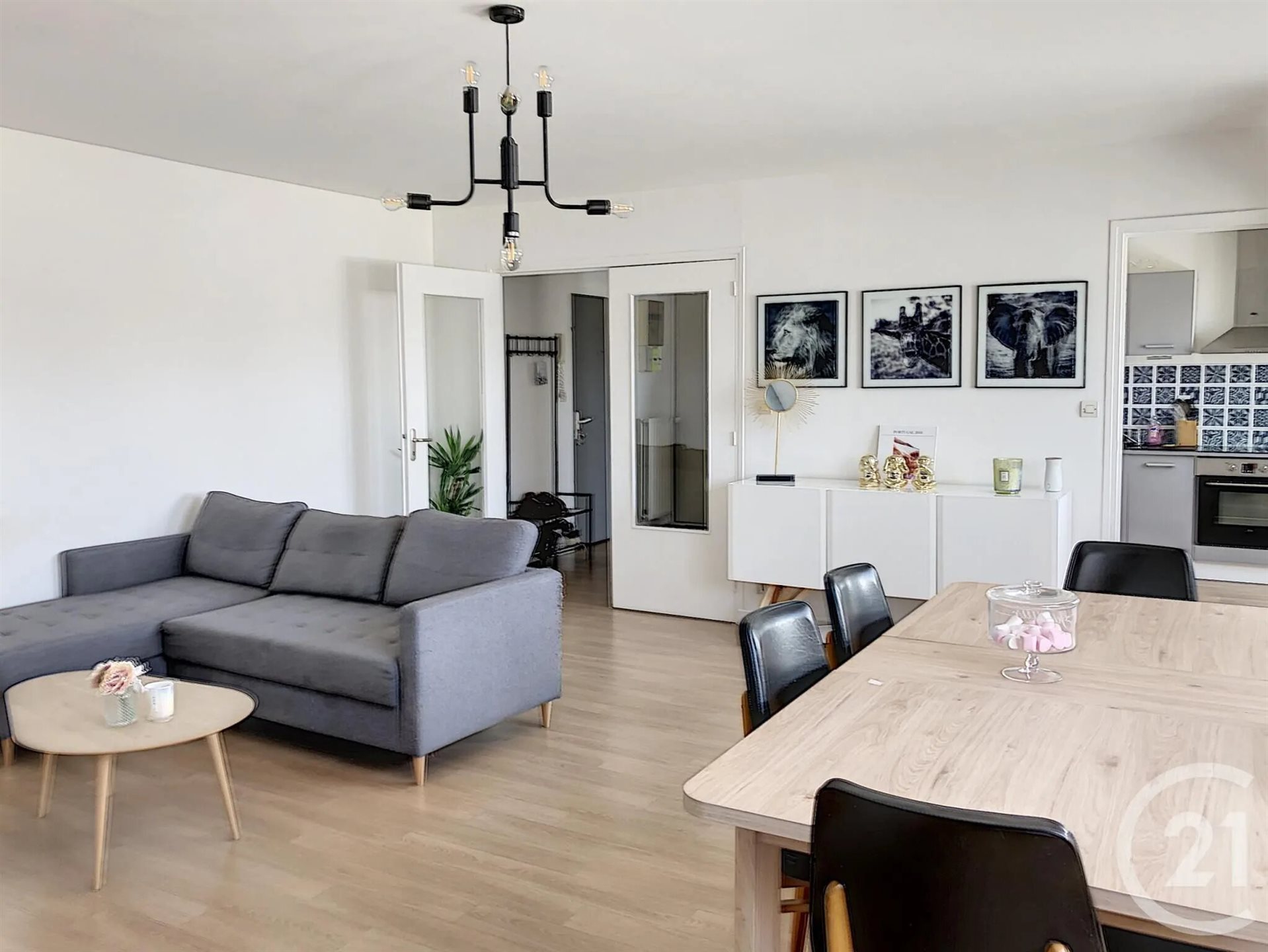 Appartement à louer, 81m², Auxerre