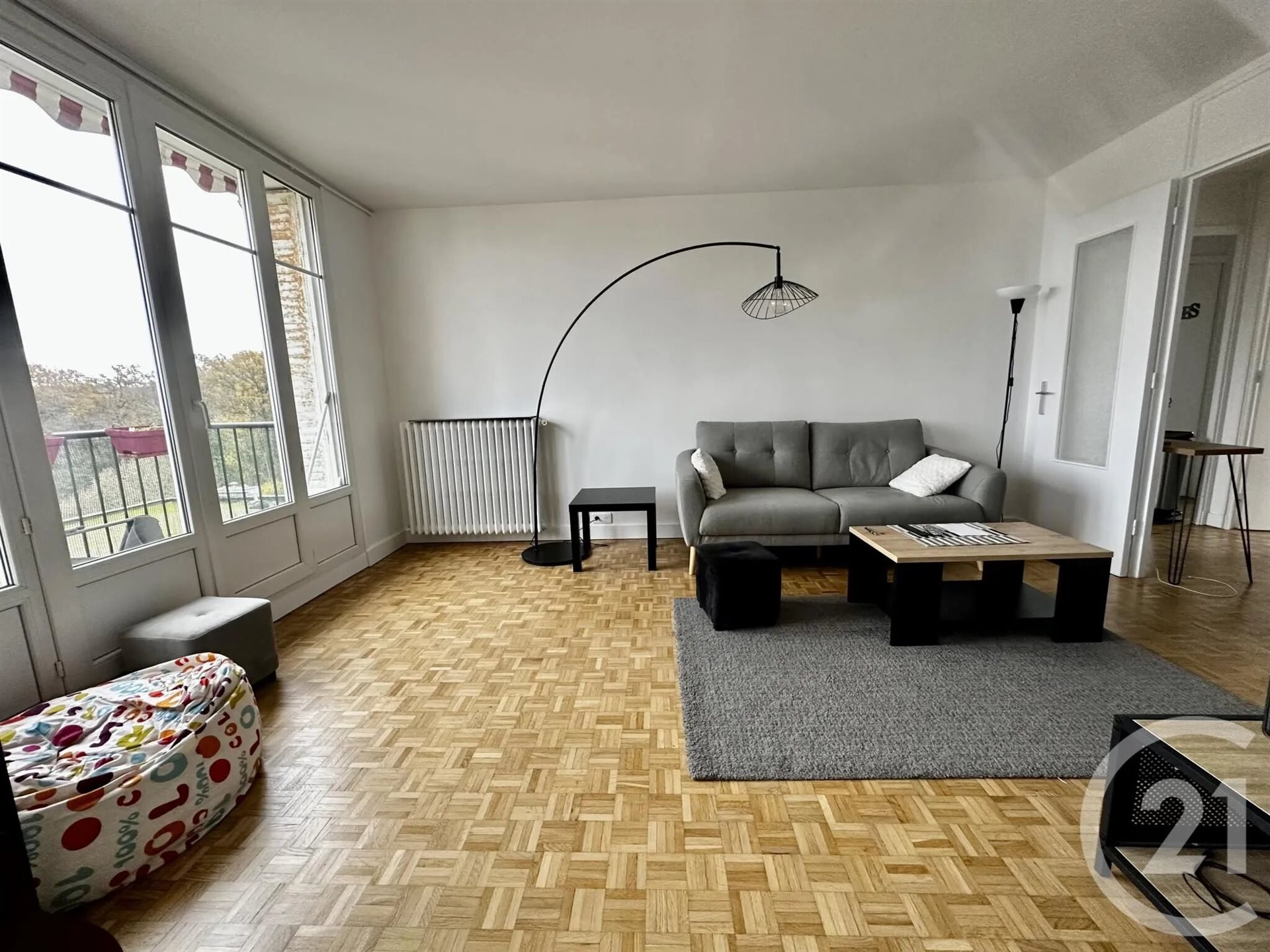 Appartement à louer, 72m², Bougival