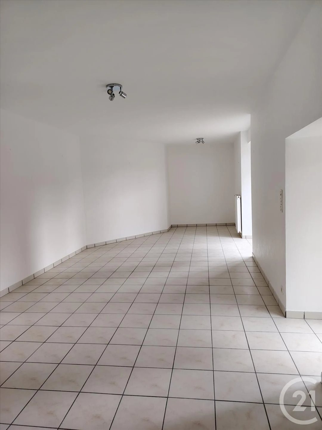 Maison à louer, 143m², Theix