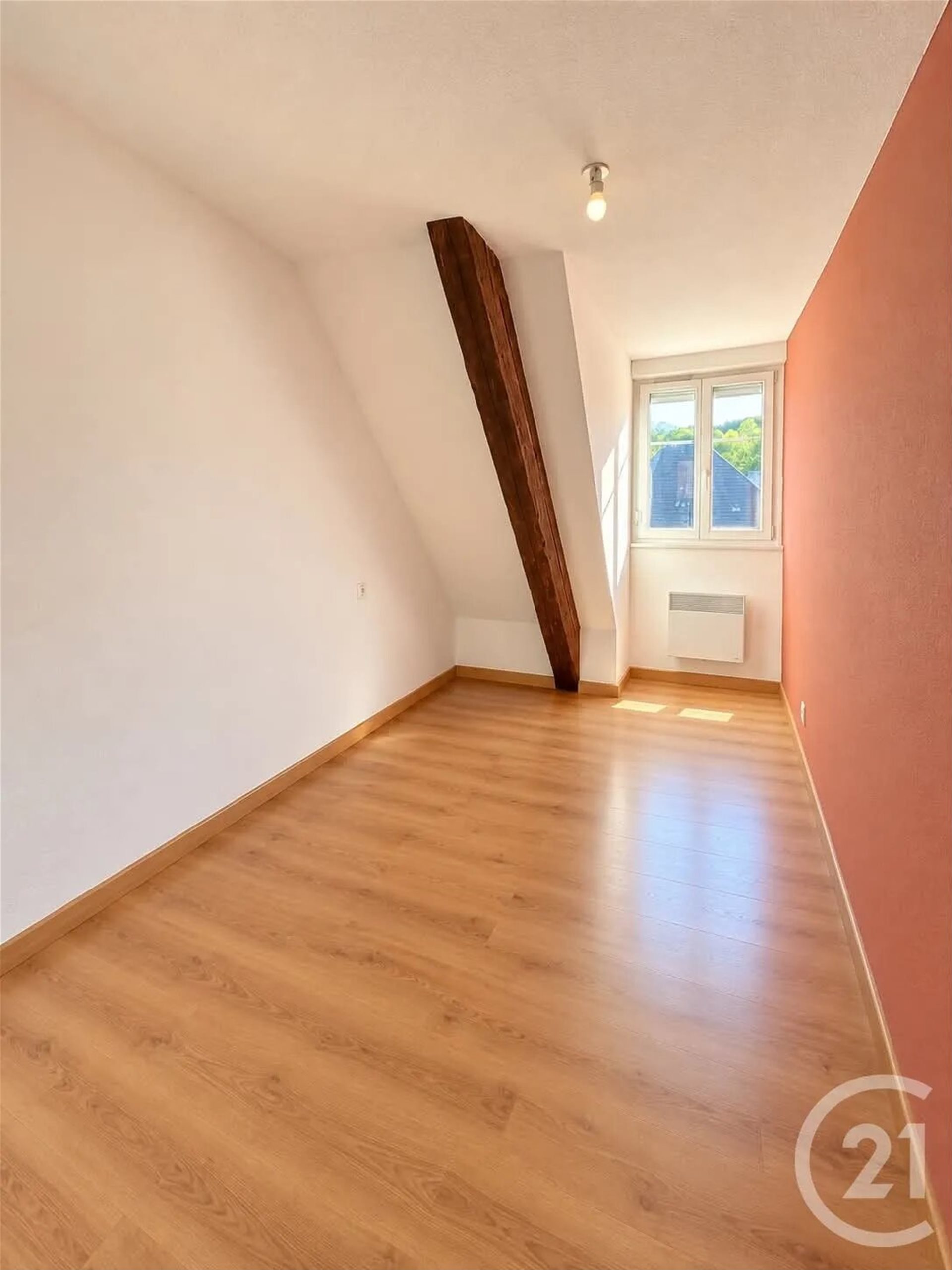 Appartement à louer, 77m², Avoudrey