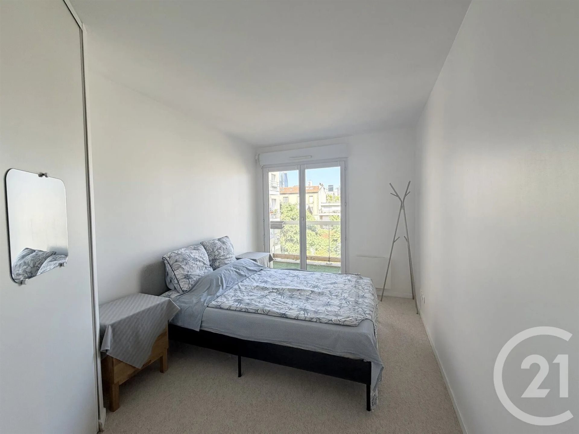 Appartement à louer, 46m², Suresnes