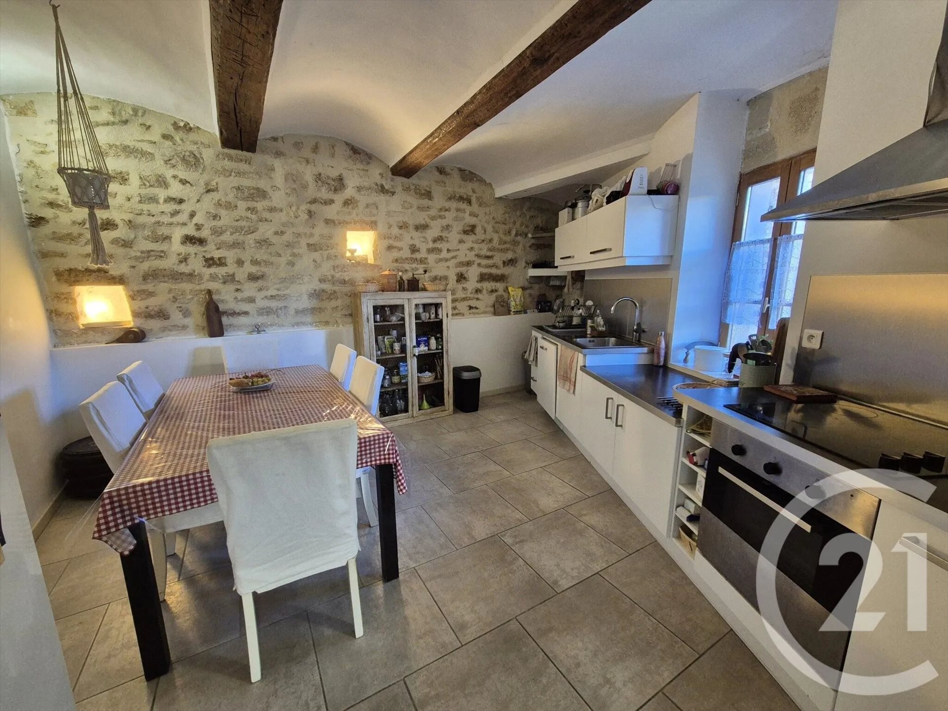 Maison à louer, 77m², Saussines
