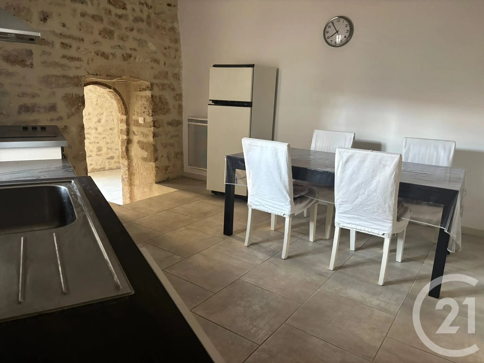 Maison à louer, 77m², Saussines