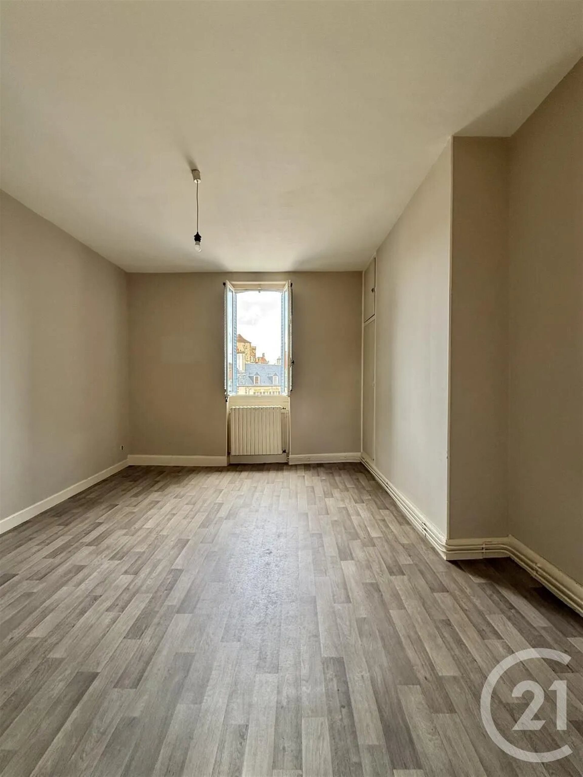 Appartement à louer, 23m², Moulins