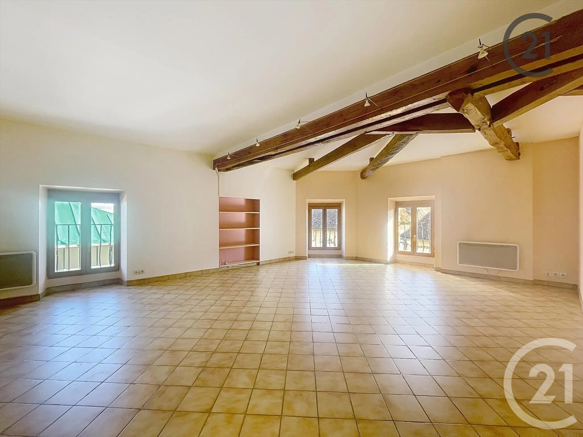 Appartement à louer, 72m², Villeneuve-sur-Yonne