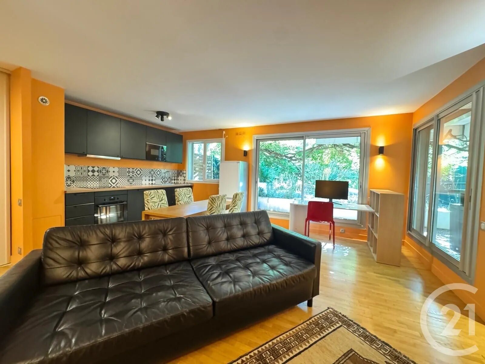 Appartement à louer, 49m², Suresnes