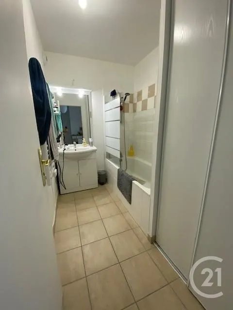 Appartement à louer, 47m², Coulommiers