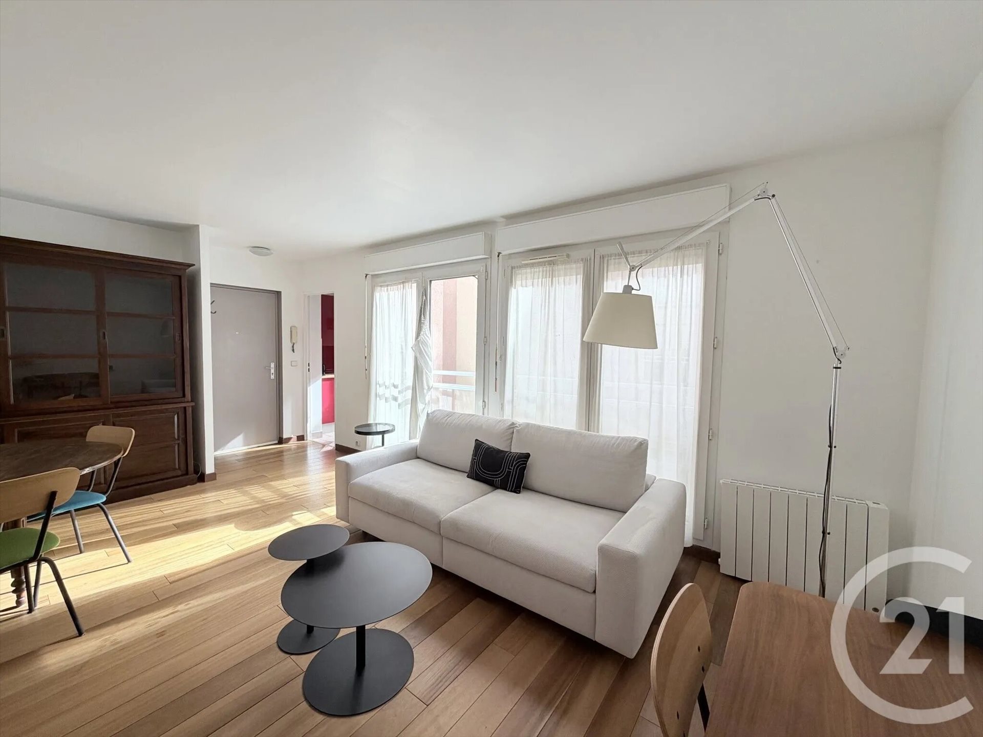 Appartement à louer, 45m², Suresnes