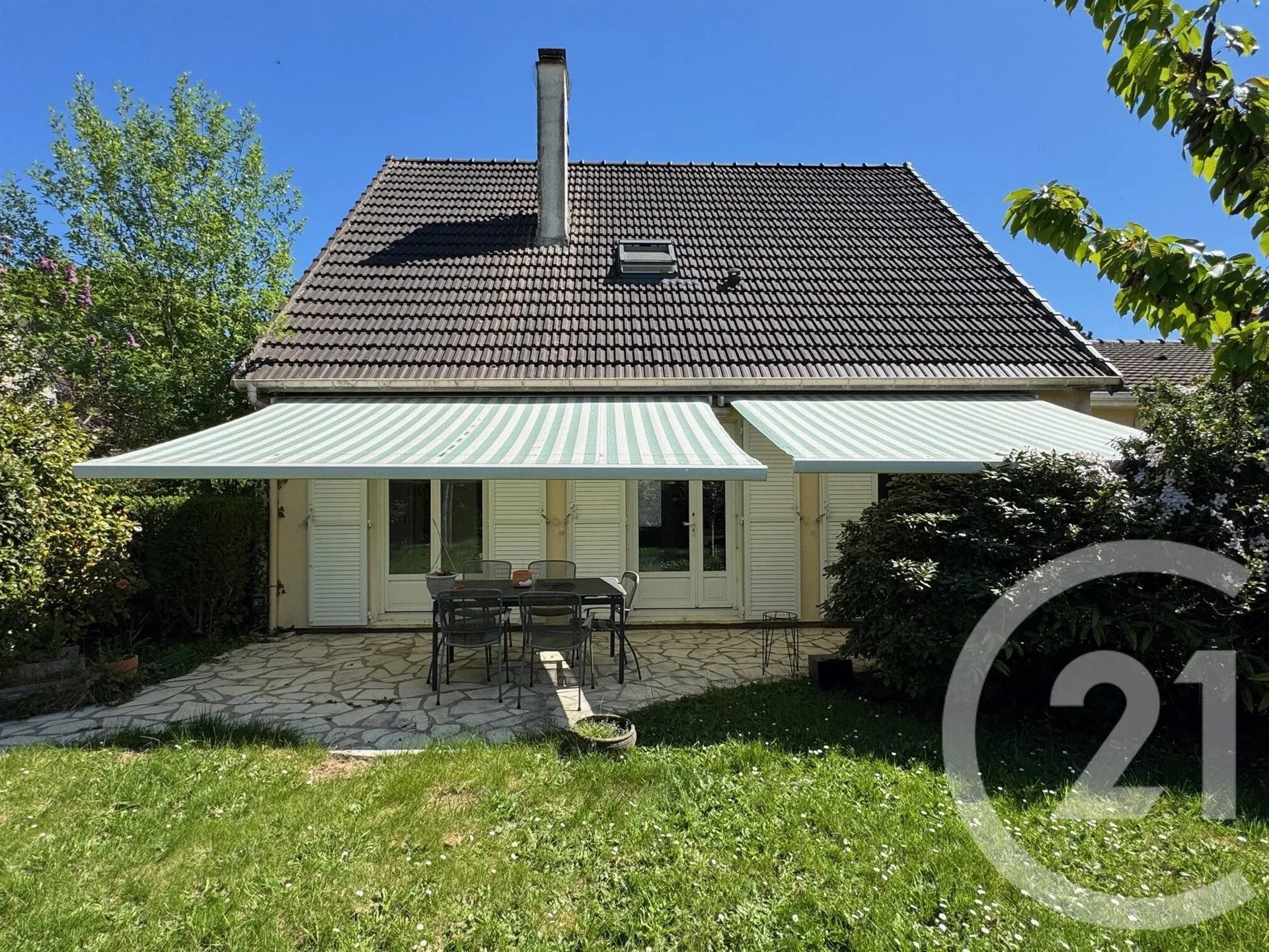 Maison à vendre, 116m², La Celle-les-Bordes