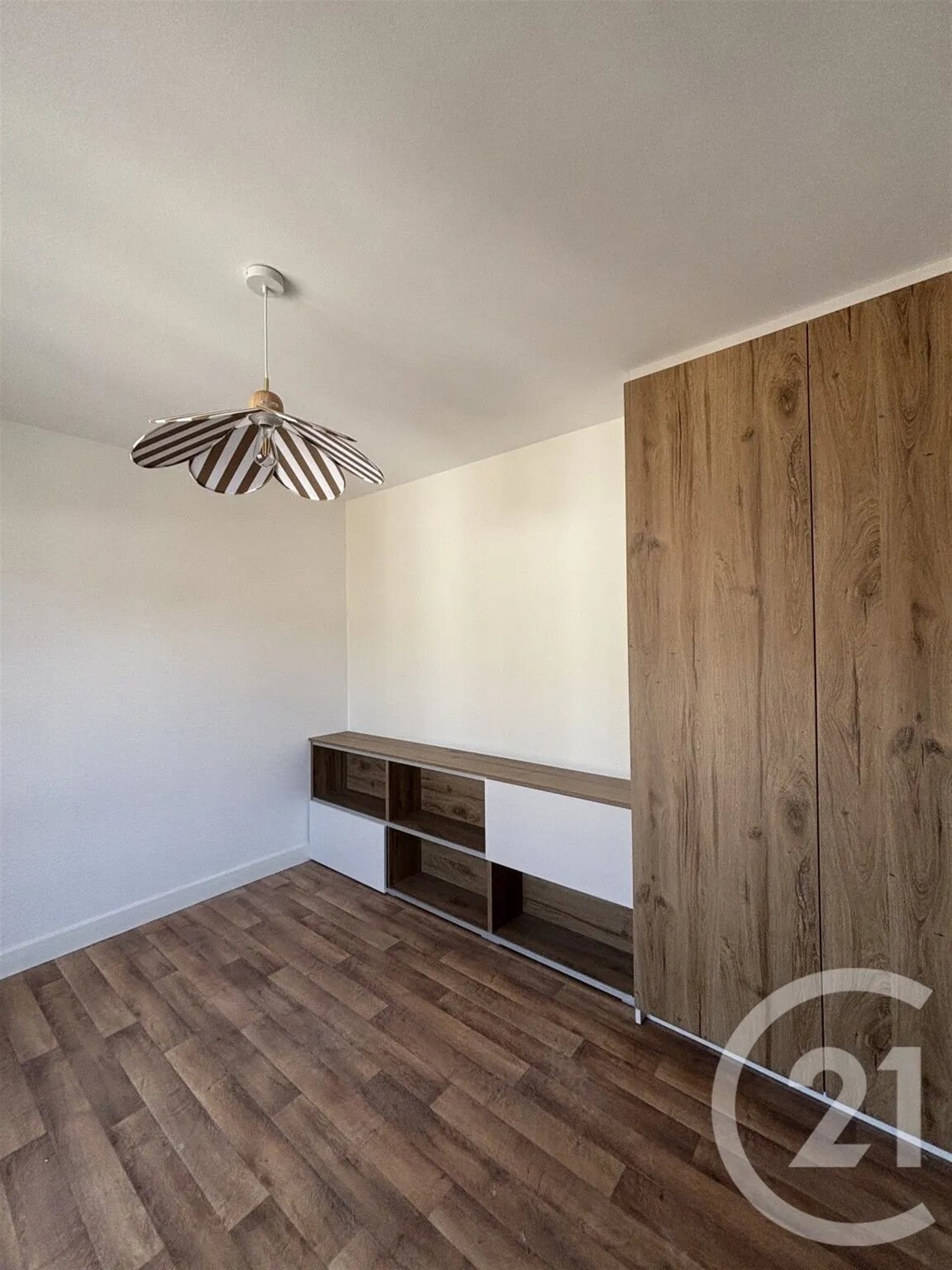 Appartement à louer, 19m², Aurillac