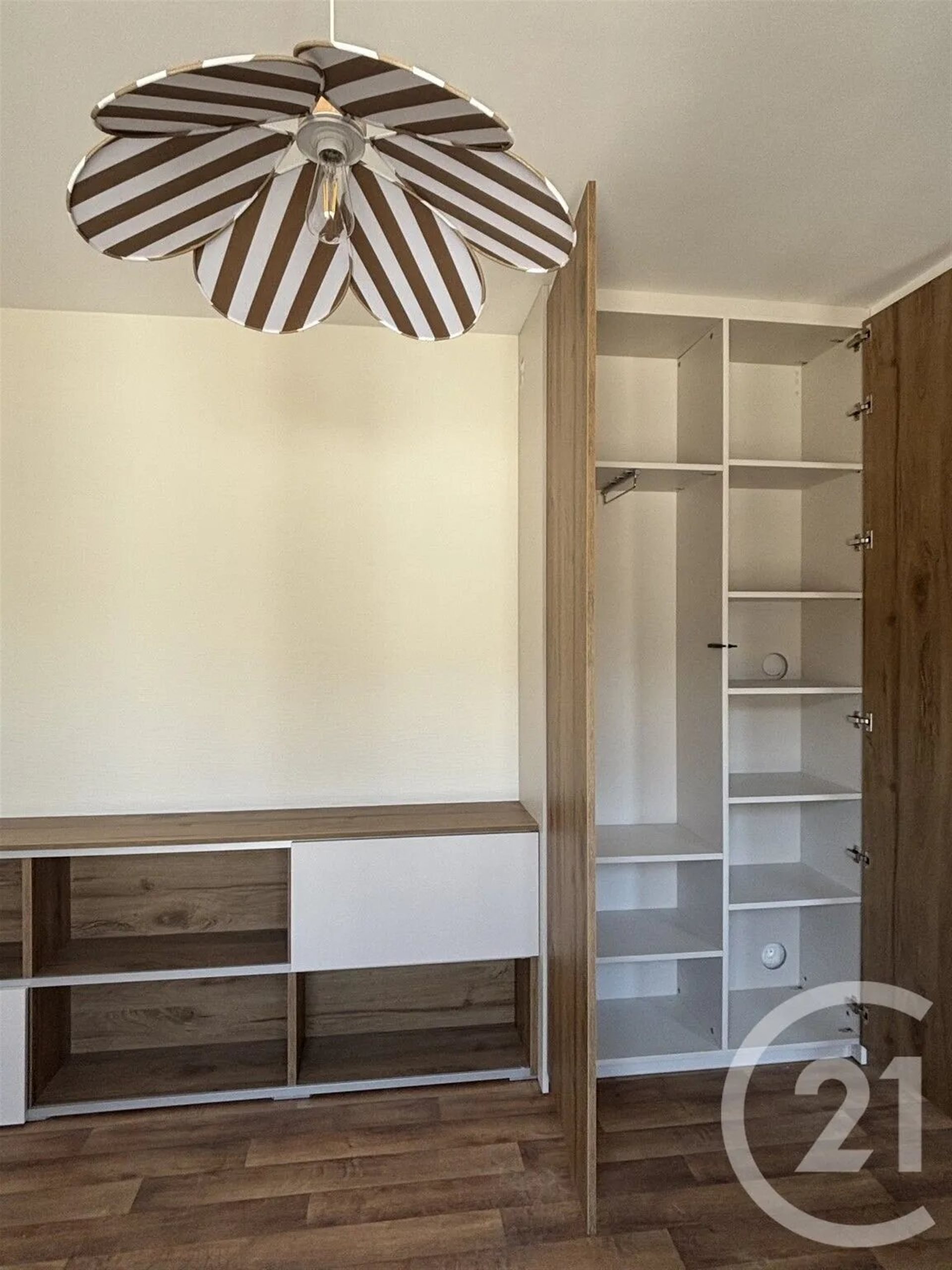 Appartement à louer, 19m², Aurillac