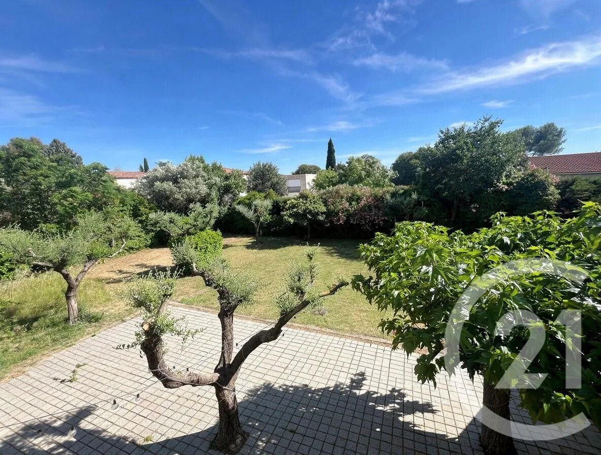 Maison à vendre, 75m², Nîmes