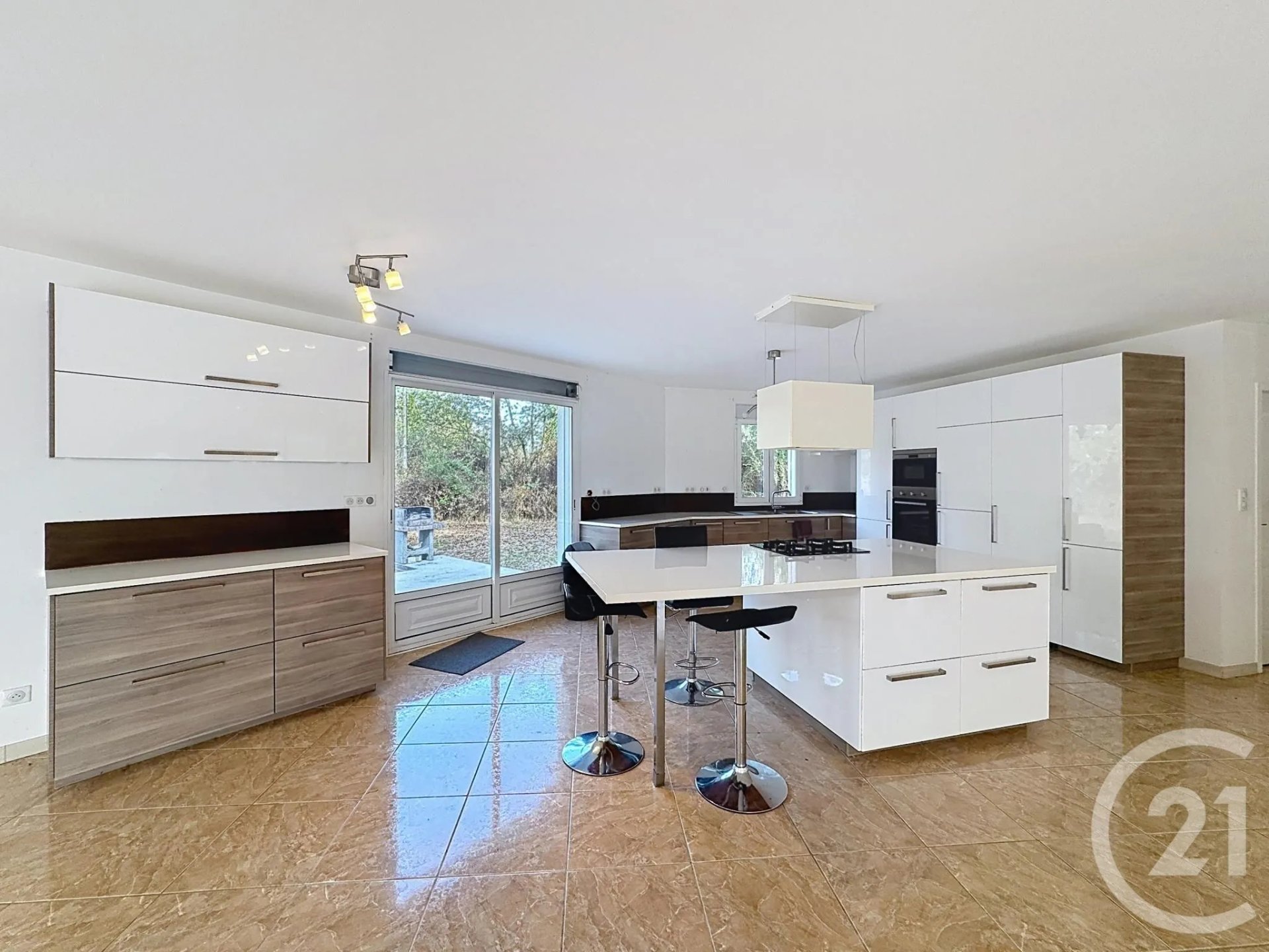 Maison à louer, 225m², Gièvres
