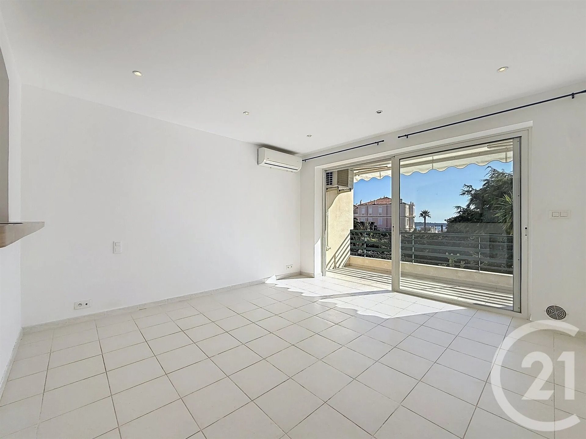Appartement à louer, 48m², Cannes