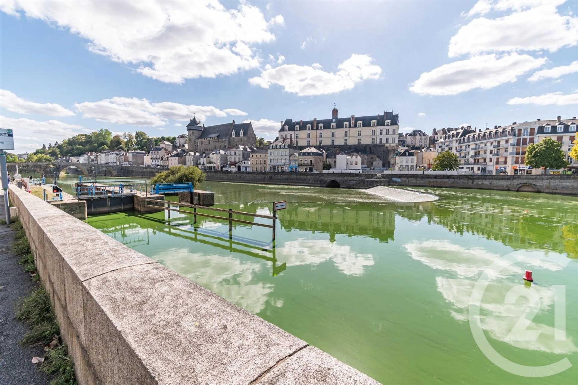 Appartement à vendre, 83m², Laval