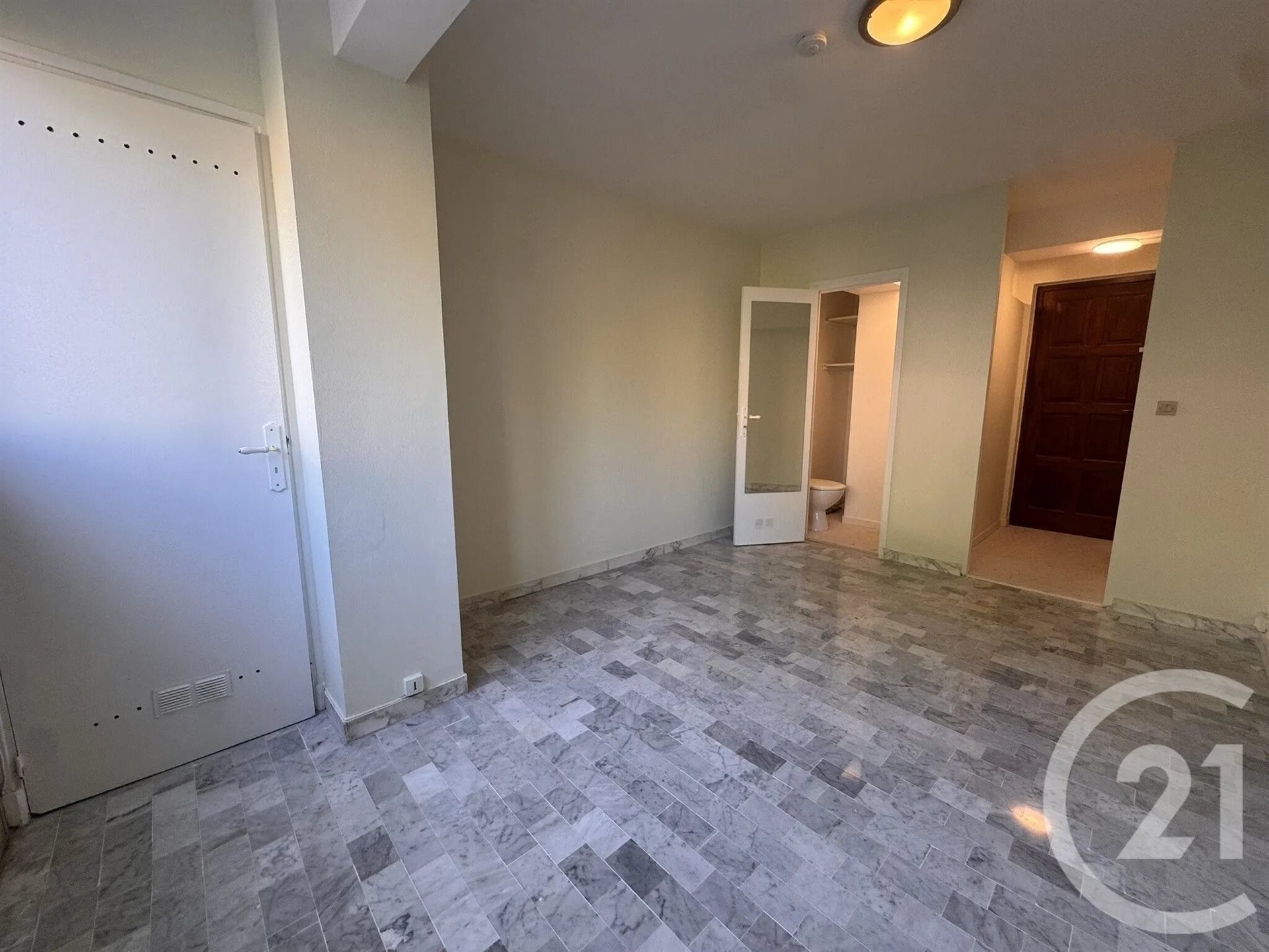 Appartement à louer, 17m², Cannes