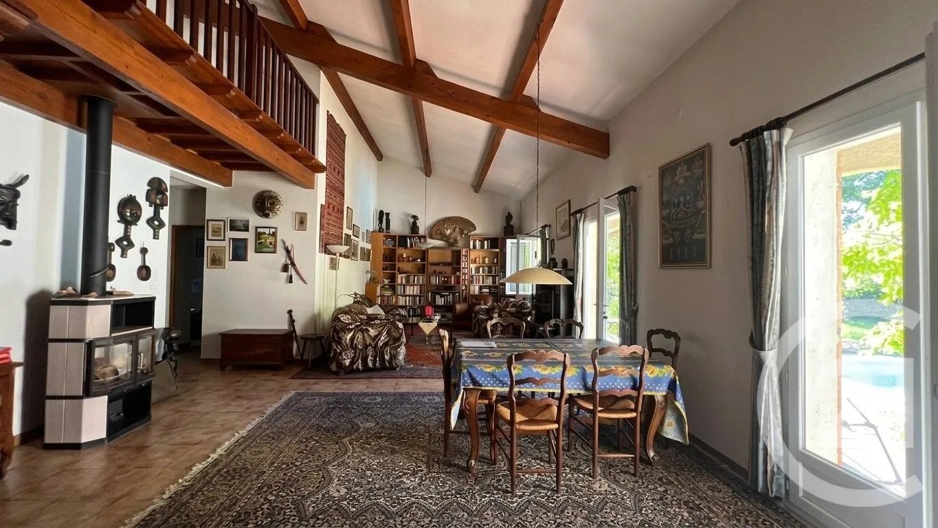 Maison à vendre, 196m², Saint-Quentin-la-Poterie