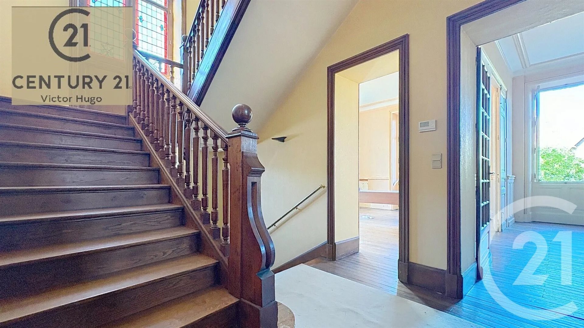 Maison à vendre, 242m², Saint-Victurnien