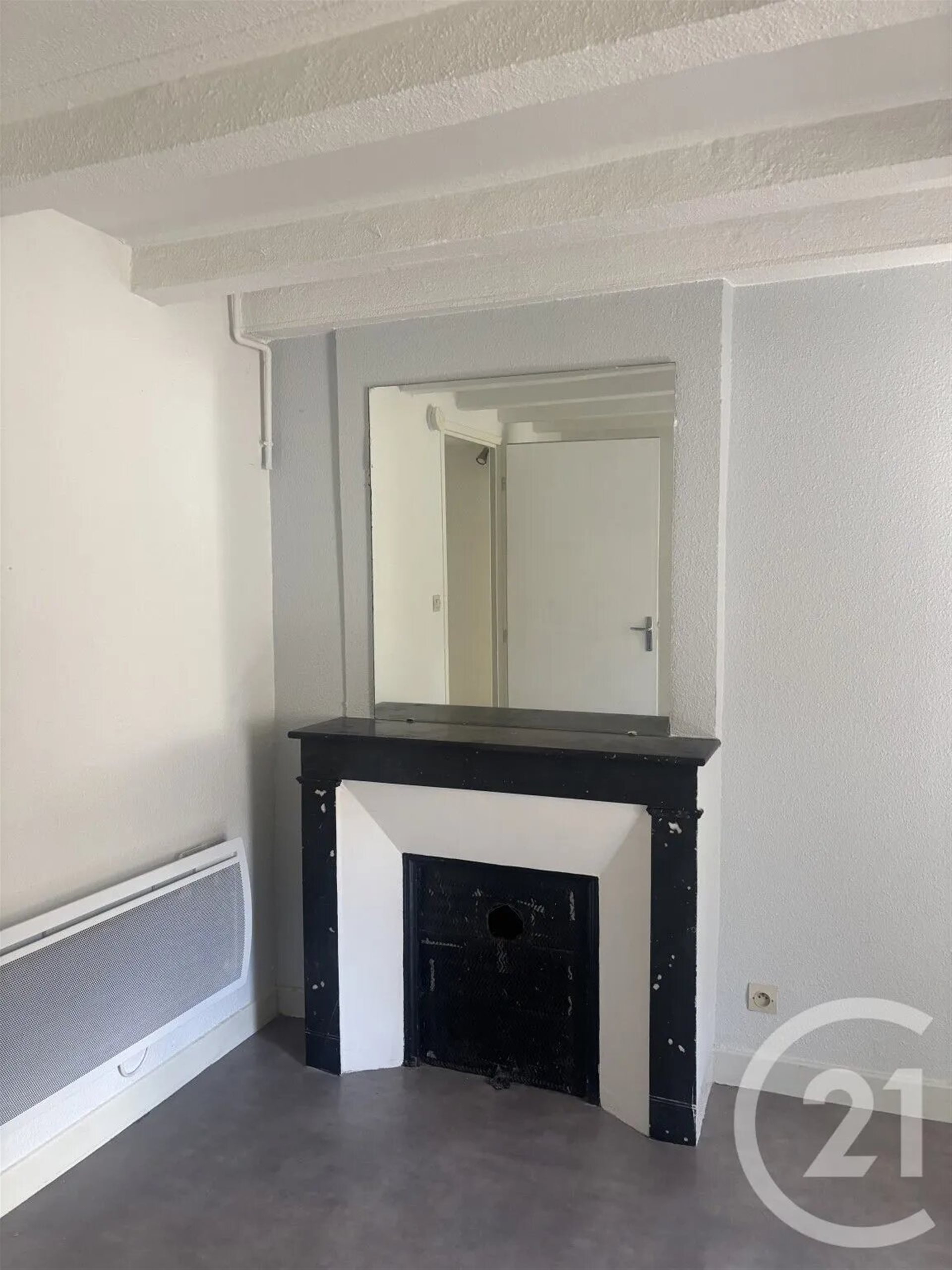Appartement à louer, 32m², Aurillac