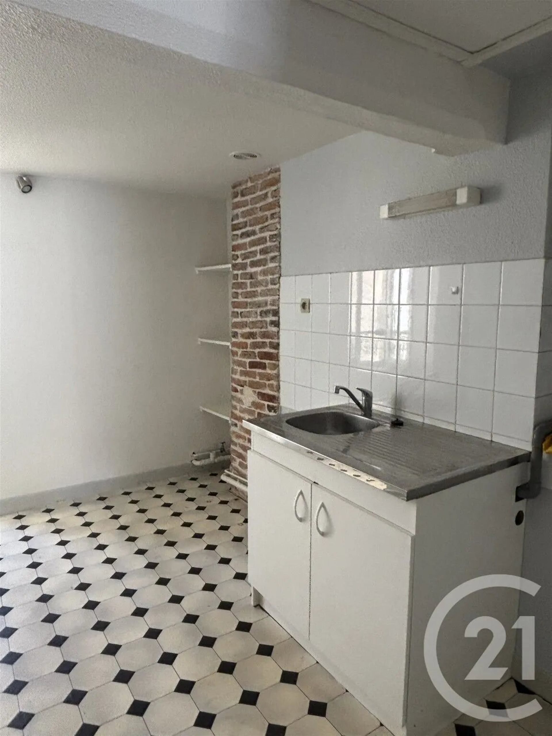 Appartement à louer, 32m², Aurillac