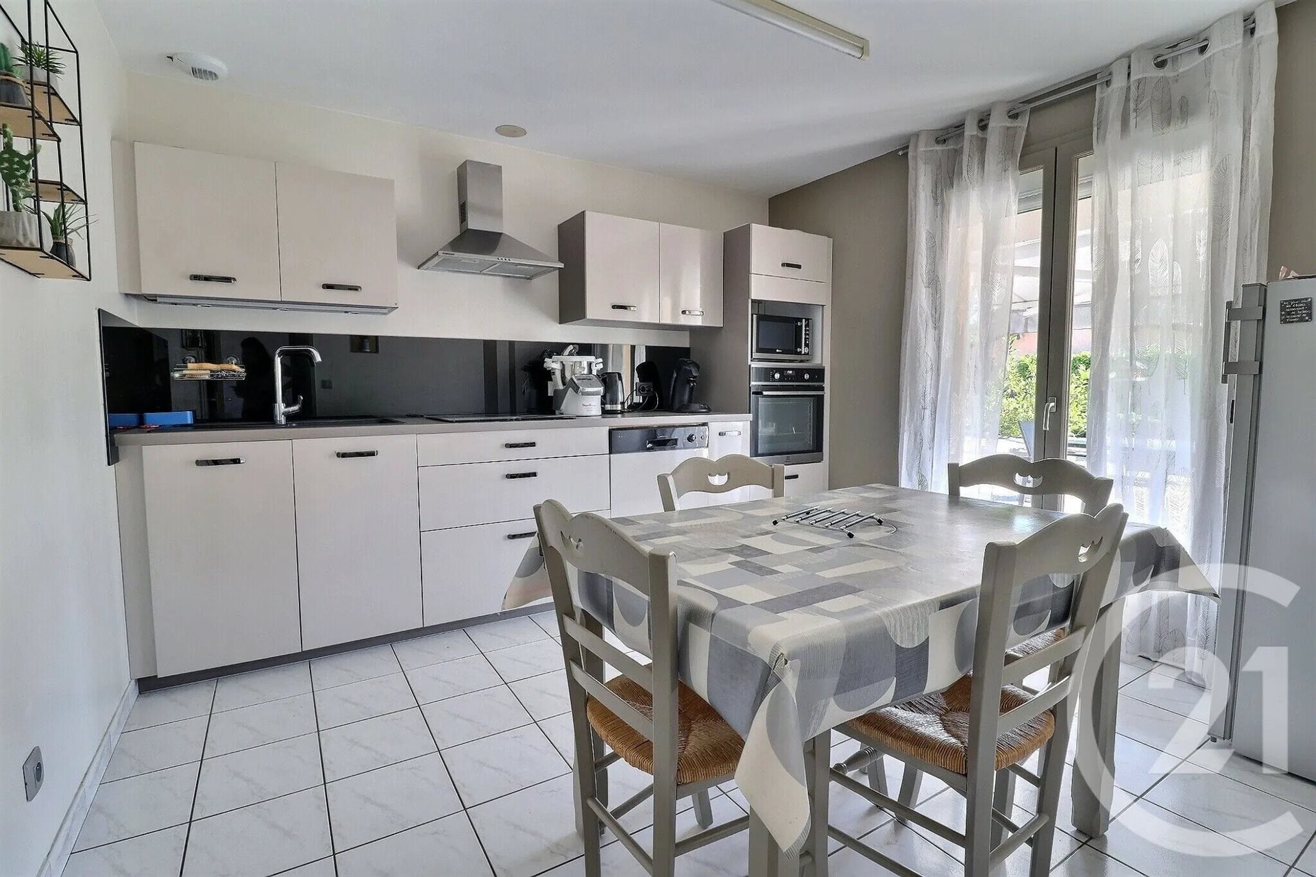 Maison à louer, 106m², Saint-Jean-le-Vieux