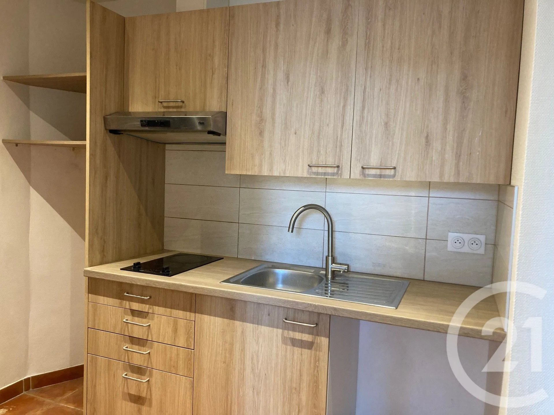 Appartement à louer, 34m², Suresnes