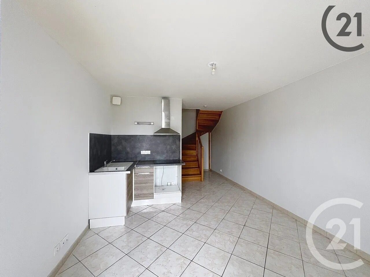 Appartement à louer, 35m², Pont-sur-Yonne