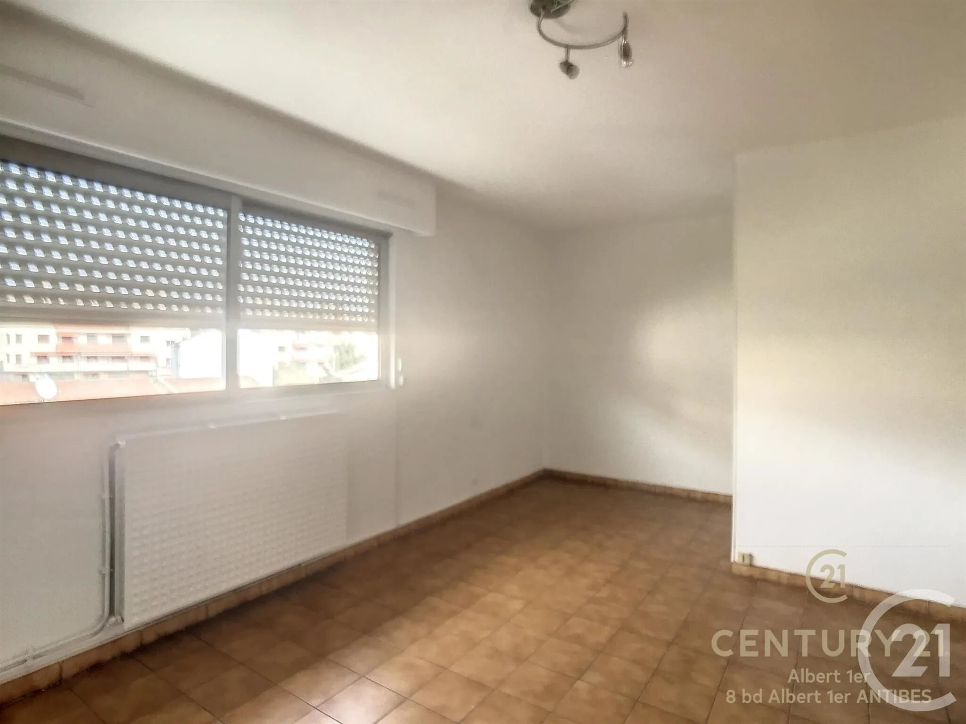 Appartement à louer, 22m², Vallauris